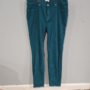SOLD!!!! ILA RYAN Blue Skinny Jeans with Stretch Fabric